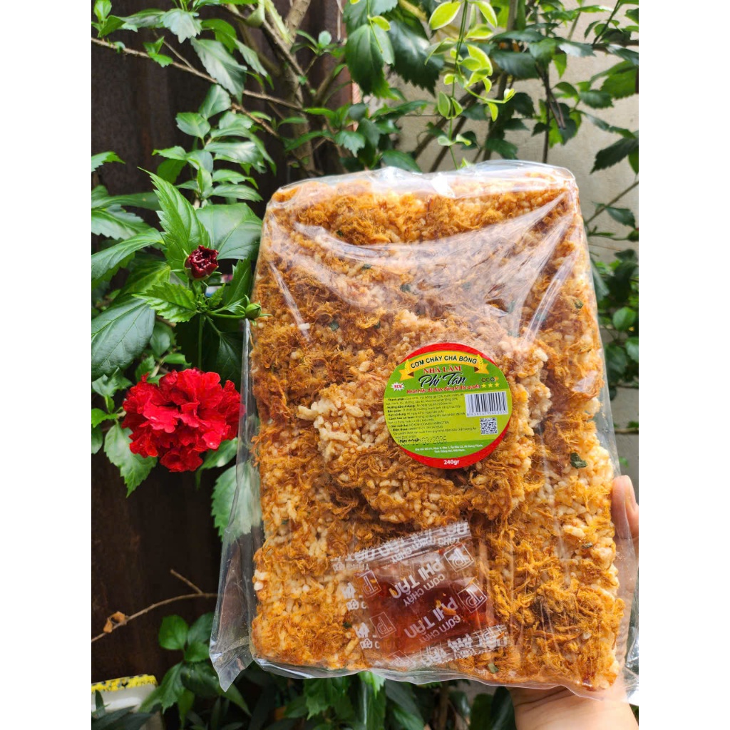 (Giá sỉ) - 01 gói Cơm cháy siêu chà bông,giòn tan thơm ngon Tặng kèm tương ớt.
