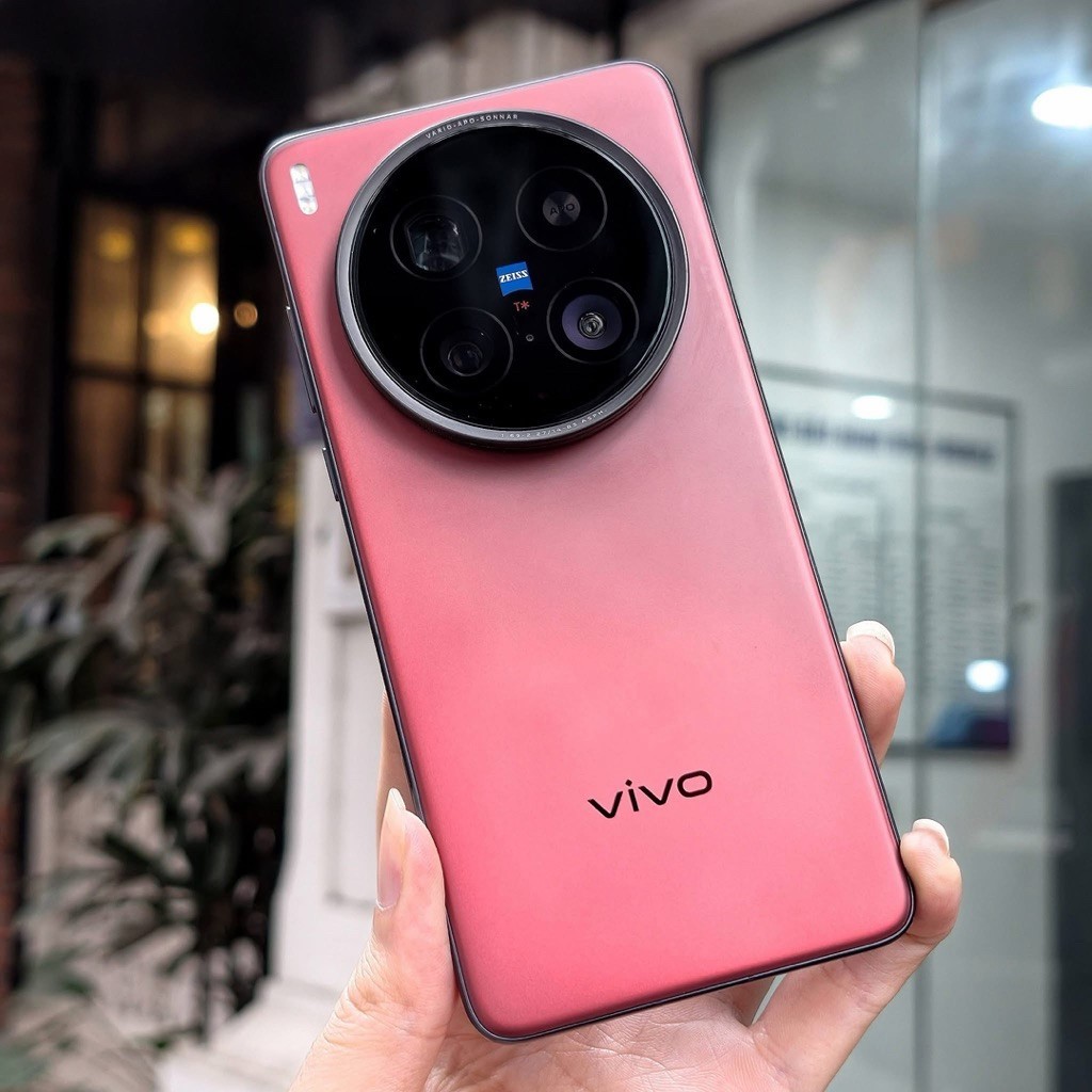 Vivo X200Ultra chip Snap 8 Elite, hàng Fullbox, bảo hành 1 đổi 1 - Wingmobile
