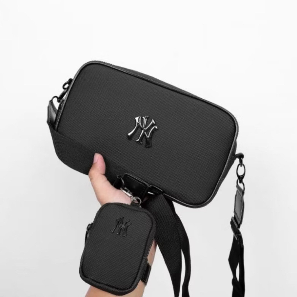 Túi Đeo Chéo Nam Nữ Thời Trang M.L.B N.Y, Jean Logo Thêu 3D CÓ TÚI TIDDY SIZE 20CM*14CM*7CM