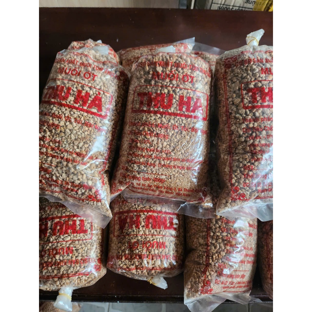 Muối Ớt Thu Hà - 500g Gốc Tây Ninh - Chay mặn đều dùng được - dùng pha muối trộn, chấm trái cây.