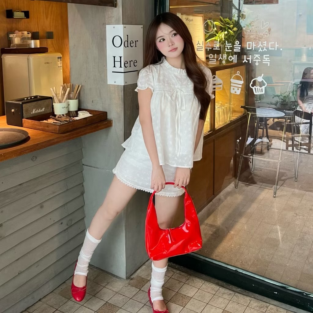 Set áo cổ viền bèo thắt dây nơ kèm chân váy A cạp sau chun phối ren điệu đà LALA S62