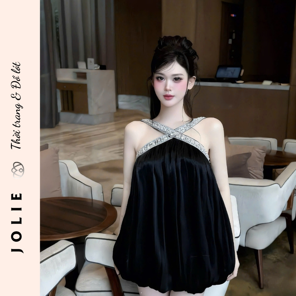 Váy Yếm Tơ Ánh Kim Dáng Xòe Đính Đá Cổ Chéo Sang Trọng JOLIE