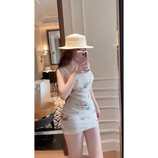 Baby Rose Dress Thiết kế đầm body nhúm cổ đổ siêu sang Chất hoa lưới 2 lớp co dãn nhẹ