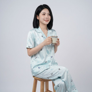 Đồ ngủ nữ cao cấp tay ngắn quần dài họa tiết thỏ hồng dễ thương, Pijama nữ mặc nhà chất lụa mềm mại mát [THỎ BƯỚM]