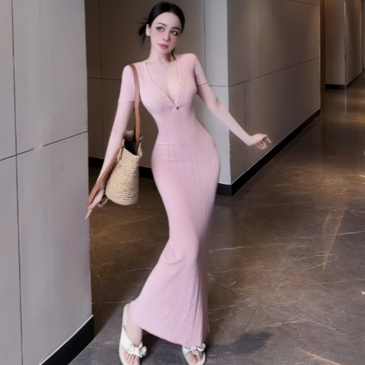 Đầm ôm dáng dài tay ngắn cổ V có hàng nút trước,chất thun len thời trang