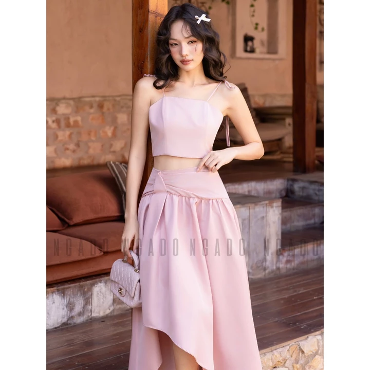 Set áo croptop hồng chân váy đuôi tôm NGADO , set áo váy kiểu , set mùa hè , set đi biển