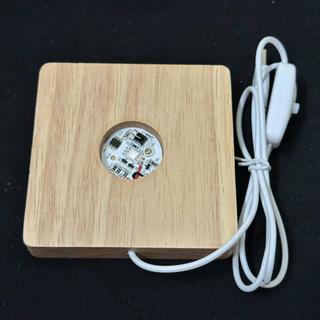 (size từ 6cm đến 10cm)Đế gỗ Đèn Led Hình Vuông (kích thước tùy chọn từ 6cm đến 10cm)