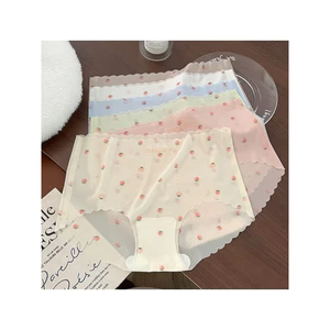 Sét 10 Quần Lót Nữ Sứ Thạch Tàng Hình Hoạ Tiết Dâu Tây Dễ Thương Không Viền Mềm Mịn