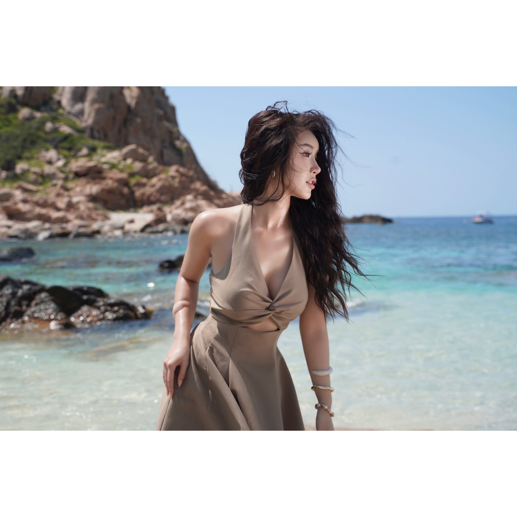 Twist Dress | Orli Label | Đầm xoắn ngực