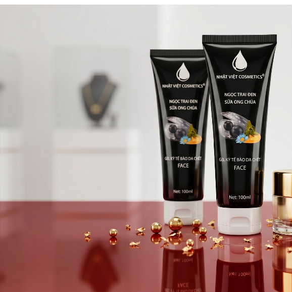 Gel Tẩy Tế Bào Chết - Làm Sạch Sâu, Thông Thoáng Lỗ Chân Lông Nhật Việt (Đen-Trắng)