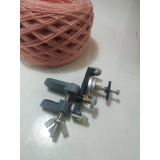 Kẹp căng len sợi gắn bàn handmade