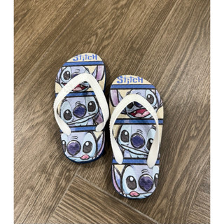 Dép bé Hùng Đào in hình nhân vật Stitch