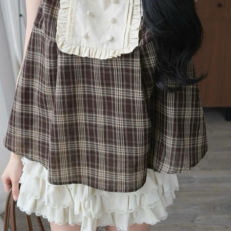 Áo blouse kẻ caro phối cổ yếm kem Nữ the.sweaterweather