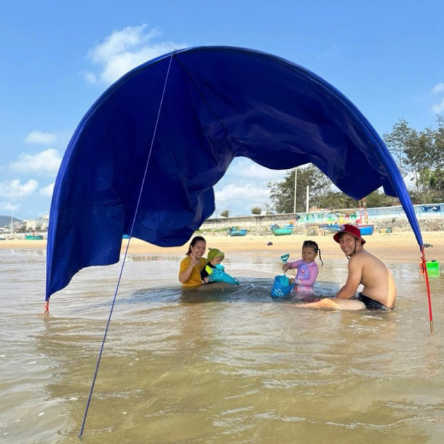 Lều bay đi biển CHỐNG UV TRƠN - TRƠN MIX ( Khung đỏ 11ly )