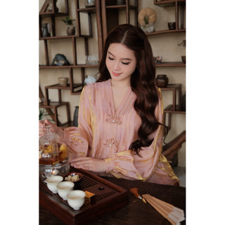 Pháp Phục thiet ke🪷   Set pháp phục lụa tơ cổ tim xếp li siêu xinh
