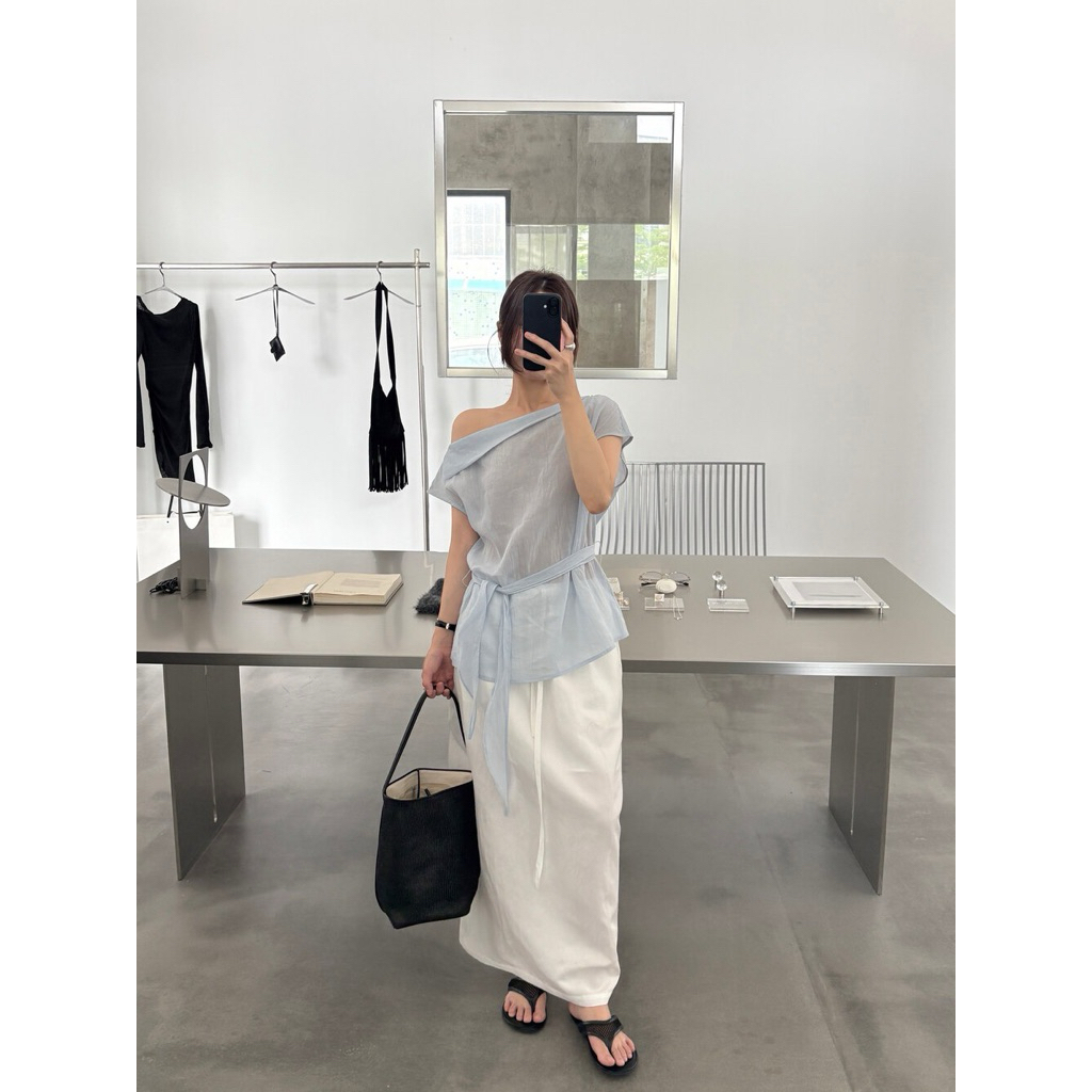Áo cộc trễ vai buộc eo Onni st