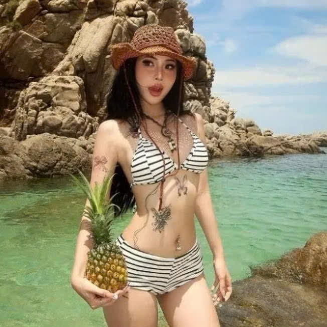 SẴN HCM Set Bikini 2 MẢNH SỌC QUẦN MINI, Áo Tam Giác Có Giãn 4 Chiều,ôm body khoe dáng mùa hè, HAN.T SHOP