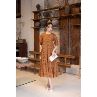 SWANLAKE | Váy Đầm Nữ Maxi Suông Đuôi Cá Vải Cotton Thêu Đục Lỗ 2 Lớp Có Túi Du Lịch Đi Biển D11522
