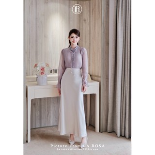Set Váy Diện Đi Làm, Đi Chơi Sang Chảnh LA ROSA Áo Sơ Mi Tơ Cao Cấp Phối Cổ Nơ Đính Hoa Mix Chân Váy Lụa Dáng Dài S1086