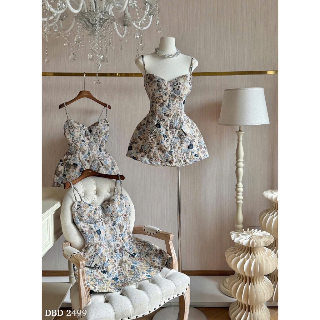 ZIMM STORE-Áo hai dây bản nhỏ họa tiết hoa nổi 3D phong cách quý tộc