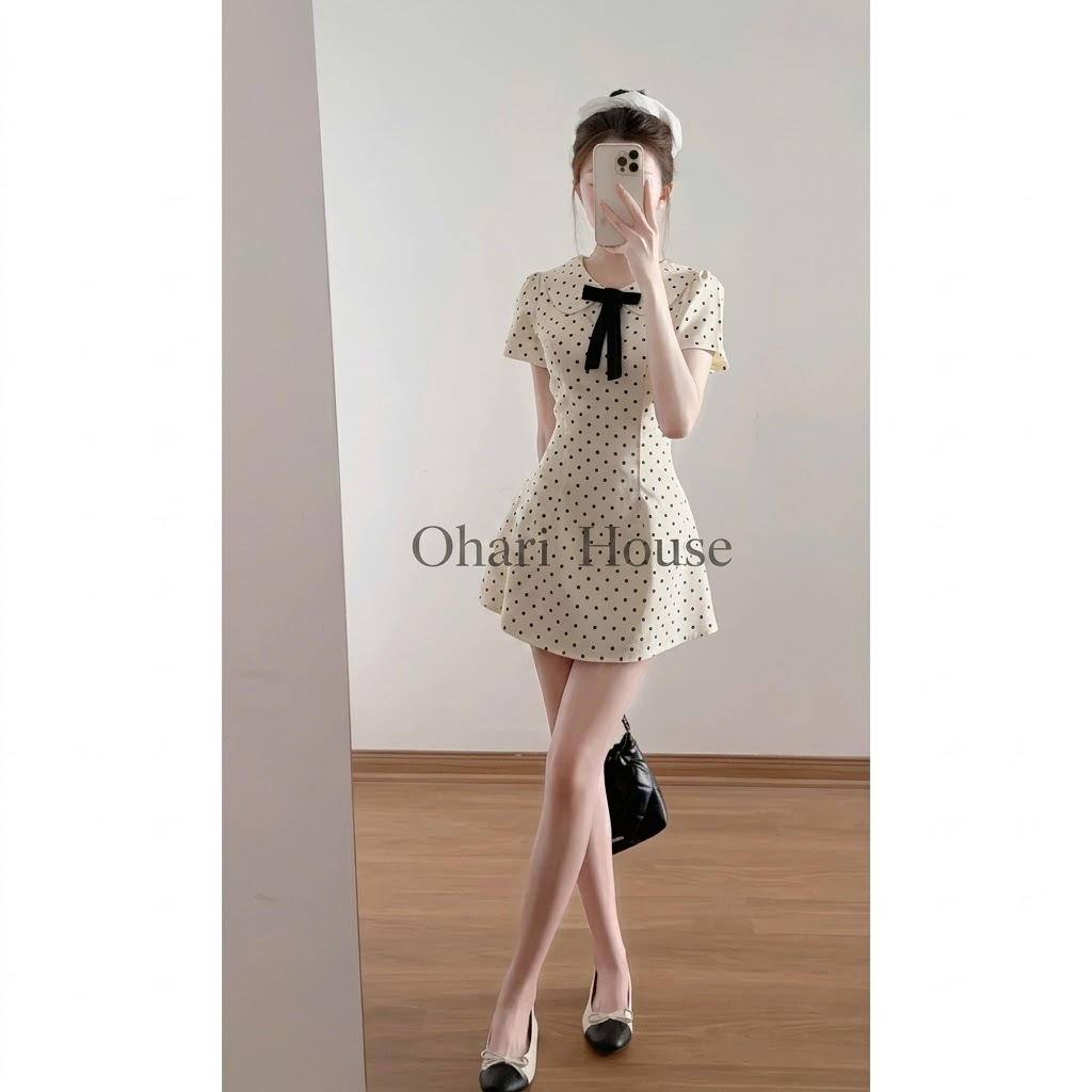 Đầm chấm bi cổ sen kèm tag nơ tiểu thư phong cách Hàn Quốc Ohari House Váy ngắn tay cổ sen đính nơ dáng xòe