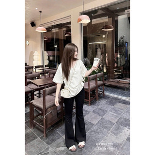 Set bộ áo thun cổ tim in ngựa trắng mix quần loe umi