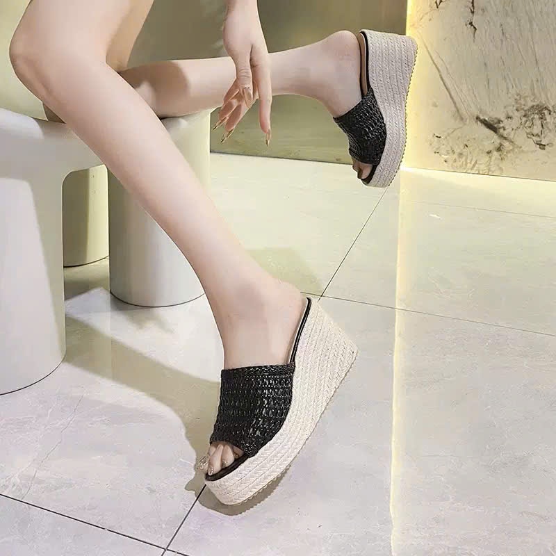 Dép Cao Gót Nữ Mũi Tròn Đế Cao Su Chống Trơn Trượt Cao 5cm – Quai Mềm Không Cấn Chân, Dễ Đi H006 - NT SHOES