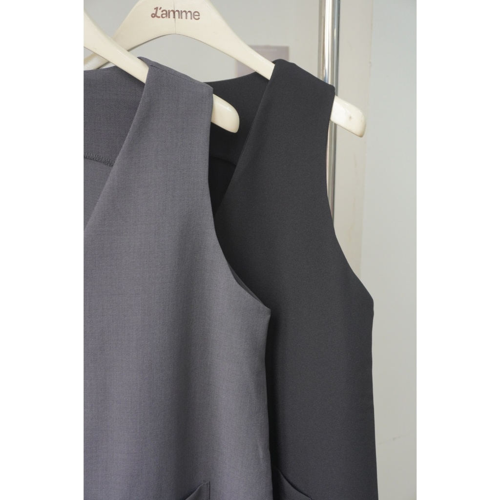 Yếm bầu công sở, yếm suông Helene Dress chất liệu chéo hàn cao cấp với họa tiết kẻ sọc dễ phối thiết kế BY L'AMME