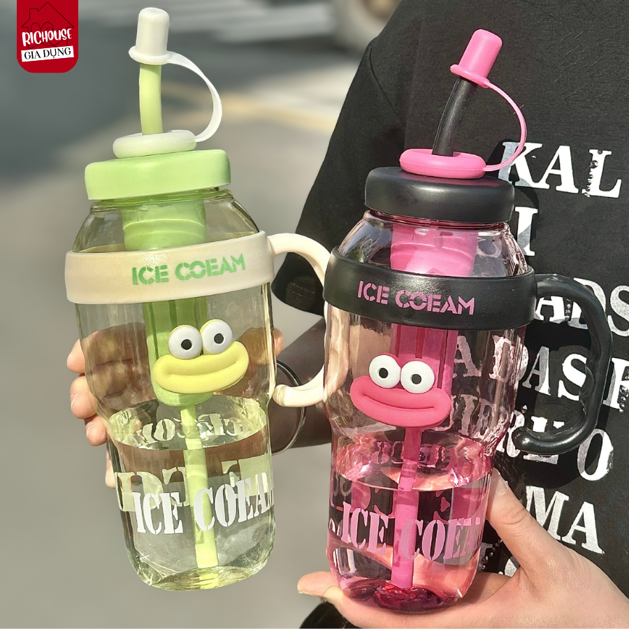 Bình Nước Hoạt Hình 1300ml Có Tay Cầm Và Lọc Trà, Bình Uống Nước Kèm Ống Hút
