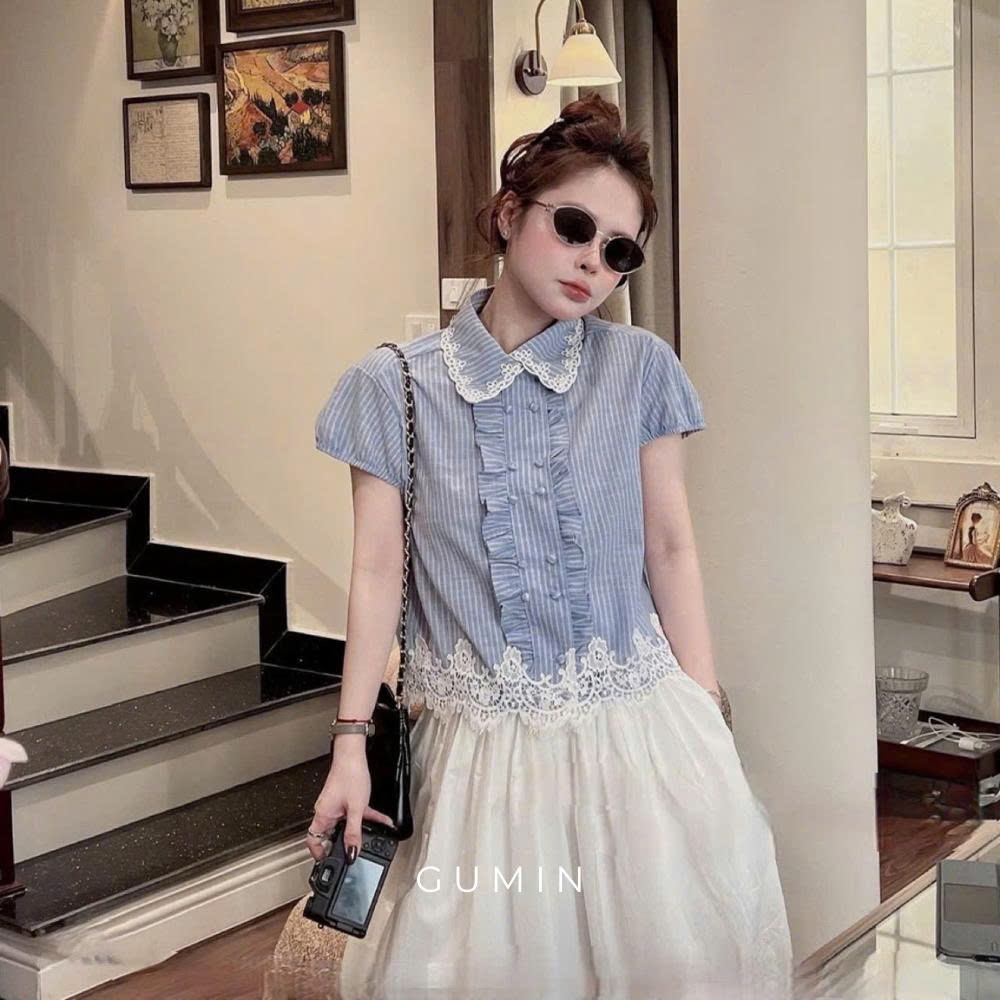 Áo sơ mi kẻ xanh GUMIN thiết kế áo tay ngắn phối viền ren khuy bọc cổ sen tiểu thư, Áo sơ mi nữ dự tiệc sang trọng thanh