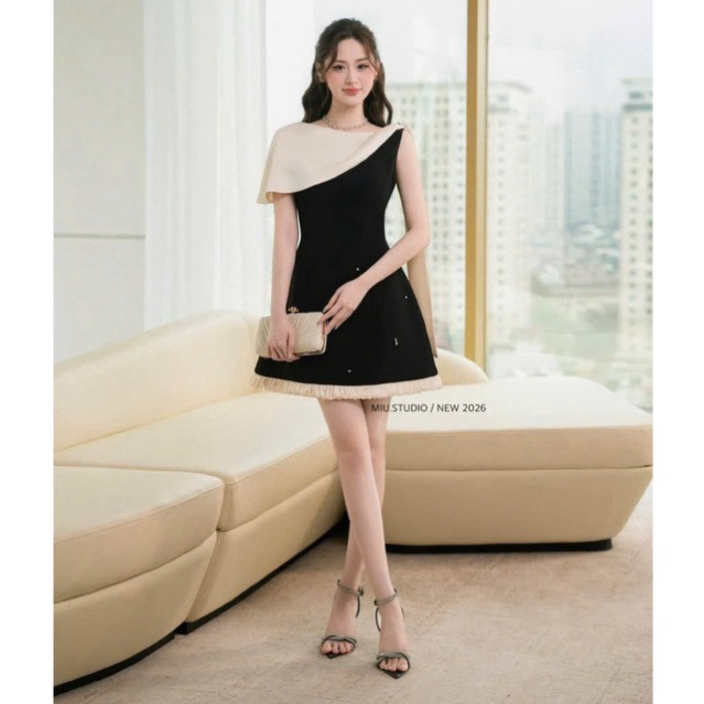 Đầm nữ lệch vai dáng ngắn phối vạt tơ khâu đá cao cấp , Váy thiết kế dáng A tiểu thư phối viền bèo thanh lịch sang chảnh
