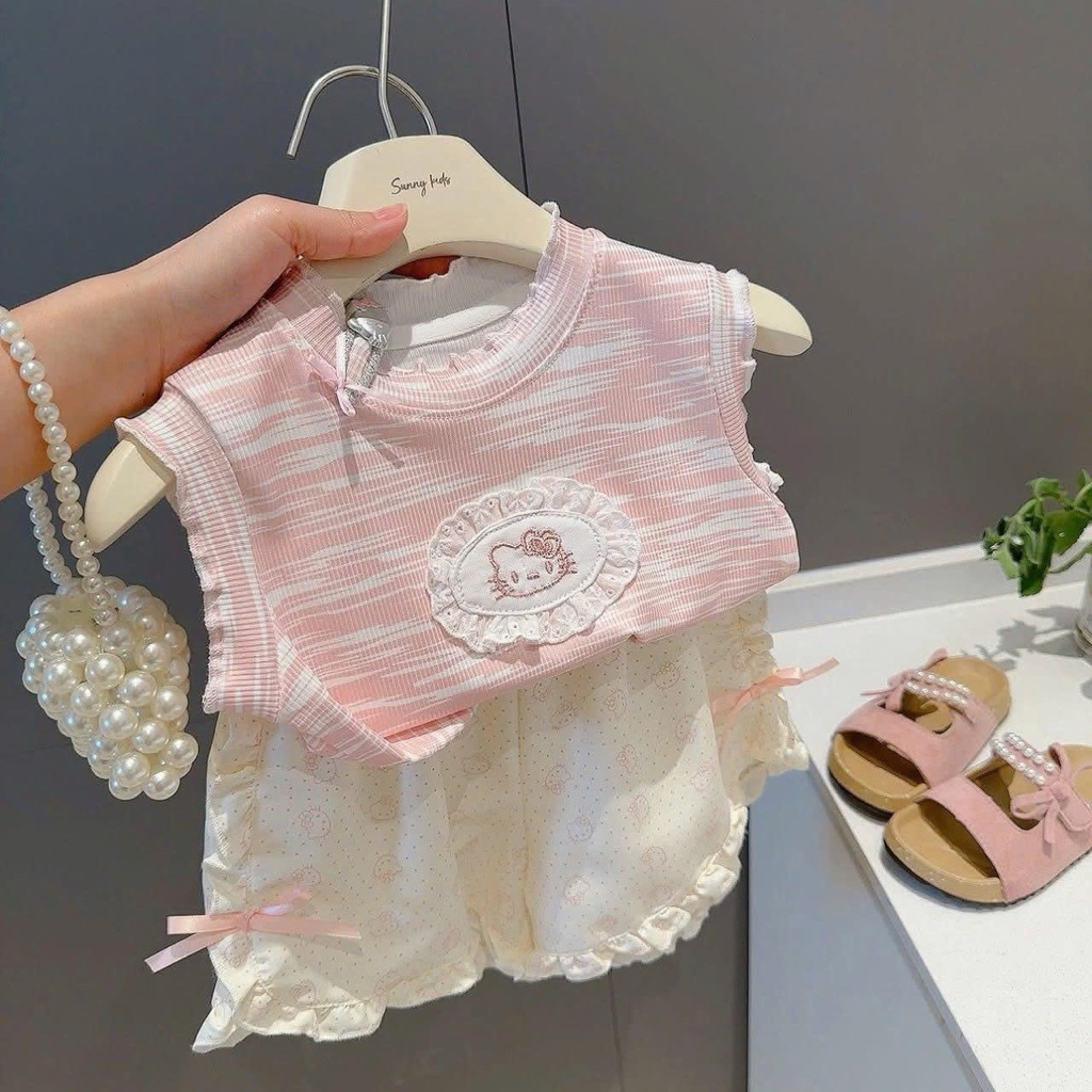 (Order) Bộ quần áo sát nách sọc ngang Kitty quần bèo đáng yêu dành cho bé gái