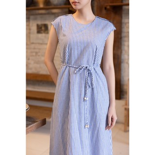 SWANLAKE | Váy Đầm Nữ Suông Vải Cotton Sọc Cổ Tròn Tay Hến Dây Thắt Eo Có Túi Dạo Phố Hè D13641