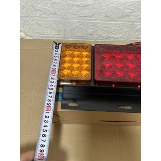 Đèn hậu SD-2004, đèn hậu 3 ô bát nhựa điện 12v và 24v ( giá bán 1 đôi ).D