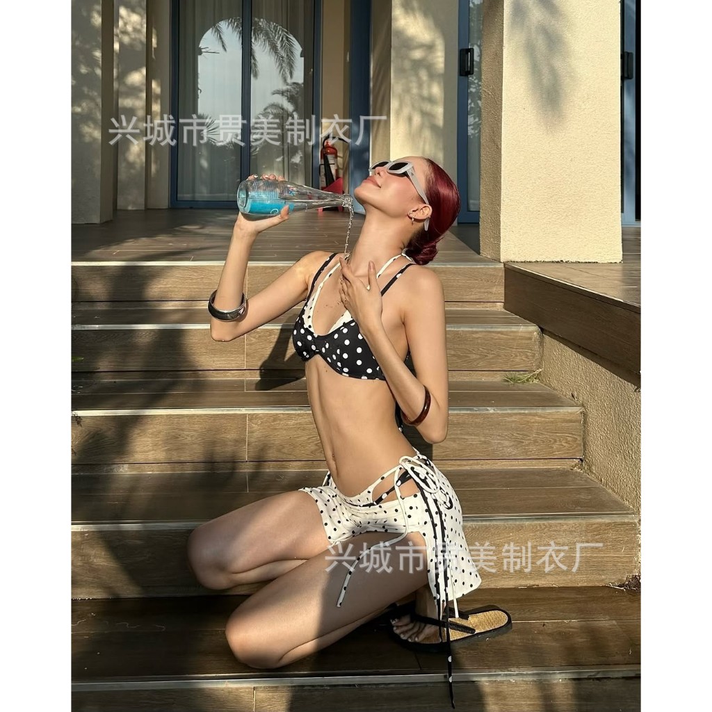 [SẴN - HỎA TỐC HN] ONESOON Set bikini 3 mảnh họa tiết chấm bị buộc dây kèm chân váy quây ngắn xẻ tà sexy cho nữ