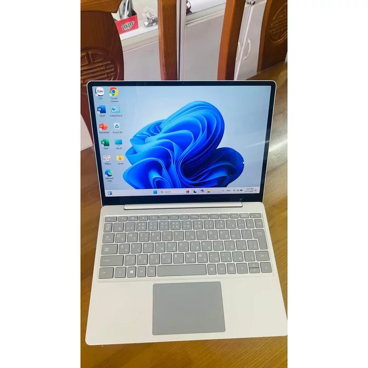 laptop surface laptop Go core i5 GEN10 ram 8gb ssd 256gb 12.5 in cảm ứng