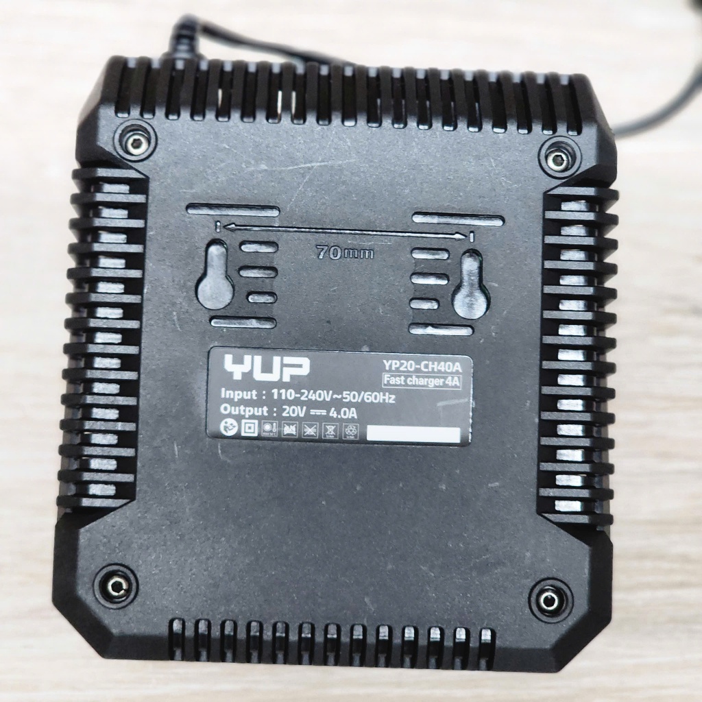 Sạc Nhanh YUPAI/AKUZA S40/S45 – Sạc Cực Nhanh, Ít Nóng, sạc chân phổ thông 21V