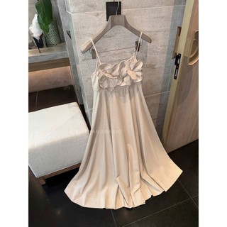ZIMM STORE-Váy thiết kế hoa nổi trước ngực màu be phong cách tiểu thư đài các đi sự kiện