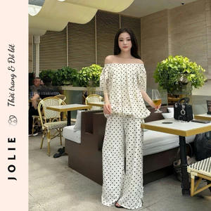 Set Đồ Bộ Nữ Jolie Họa Tiết Chấm Bi Áo Trễ Vai Quần Ống Rộng Thời Trang Sang Trọng