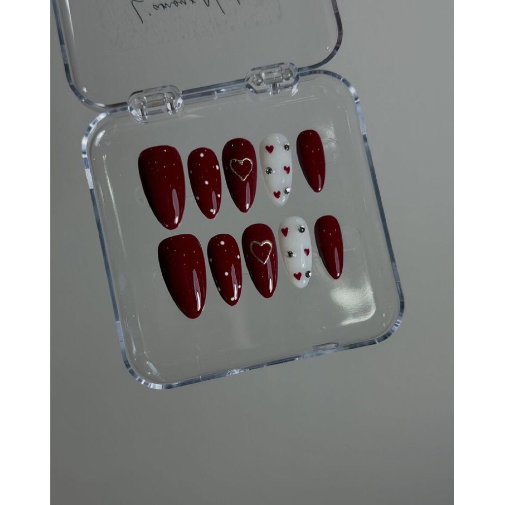 nail box xinh ( kèm keo và dũa)
