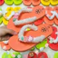 Dép Kẹp Xỏ Ngón Mẹ & Bé Mũi Tròn Quai Lông Đính Sticker Ngẫu Nhiên Đế Bệt Cao Su Đi Biển