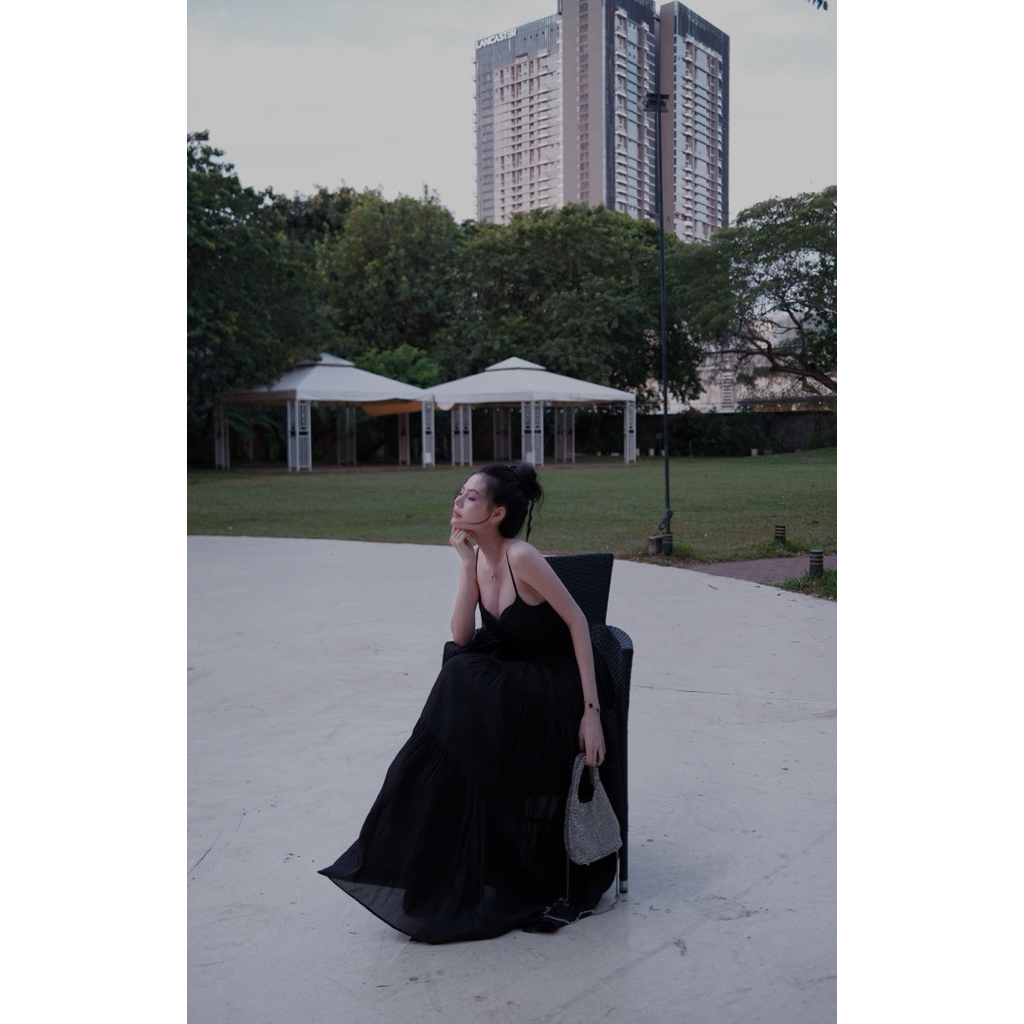 Loria dress dáng dài ren thêu hoa phối tơ