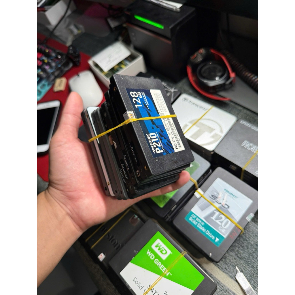 Ổ cứng ssd sata 2.5 240gb, 120Gb sức khoẻ 100% đẹp xịn hàng tháo máy nguyên zin | BigBuy360 - bigbuy360.vn