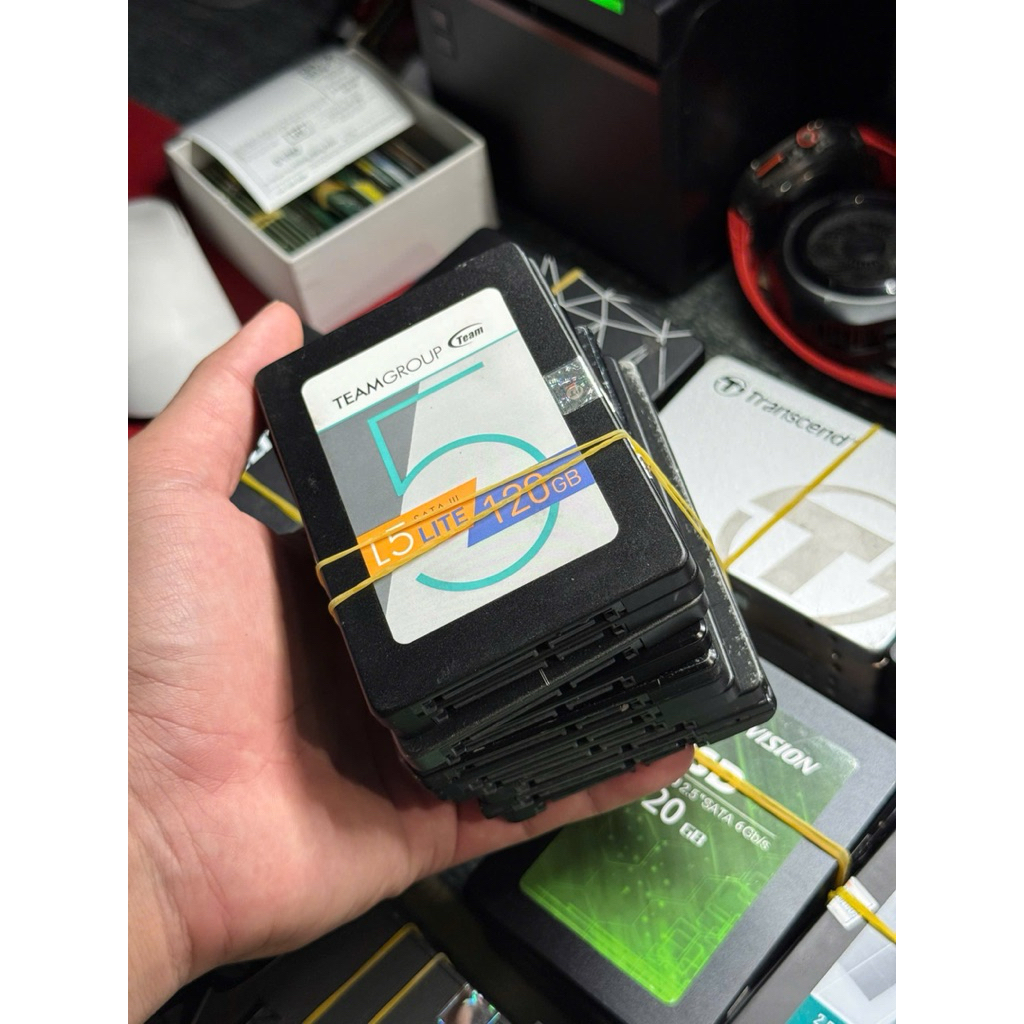 Ổ cứng ssd sata 2.5 240gb, 120Gb sức khoẻ 100% đẹp xịn hàng tháo máy nguyên zin | BigBuy360 - bigbuy360.vn