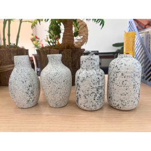 Lọ hoa bằng sứ mem sôi - hàng tặng không bán - cho những đơn hàng từ 380k