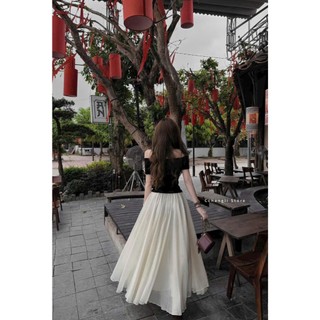 Set thời trang nữ phong cách nàng thơ áo trễ vai phối dây yếm dáng váy dài xòe bồng xếp ly đ chơi đi tiệc