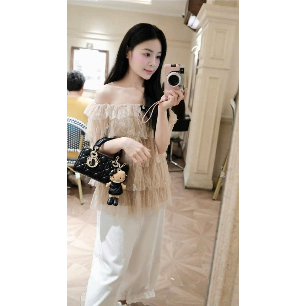 Áo trễ vai ren hoa tiểu thư thiết kế nhiều tầng bồng bềnh đính nơ, Áo kiểu nữ bèo tầng blinh blinh style thời trang HQ