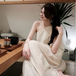 Set Bộ Nữ : Áo voan tơ lệch vai phối nơ cách điệu kèm quần ống suông 2 lớp phong cách Hàn Quốc nhẹ nhàng thanh lịch
