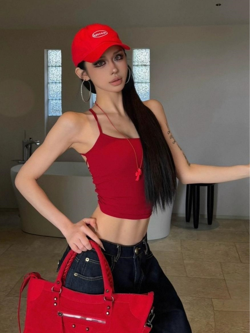 Croptop cho dáng tam giác