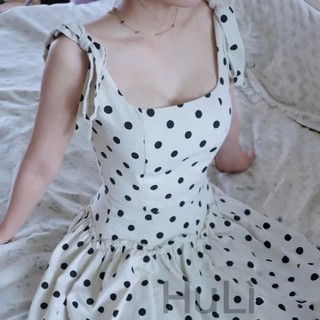 Outfit đi biển cao cấp set áo croptop phối chân váy dài họa tiết chấm bi lớn